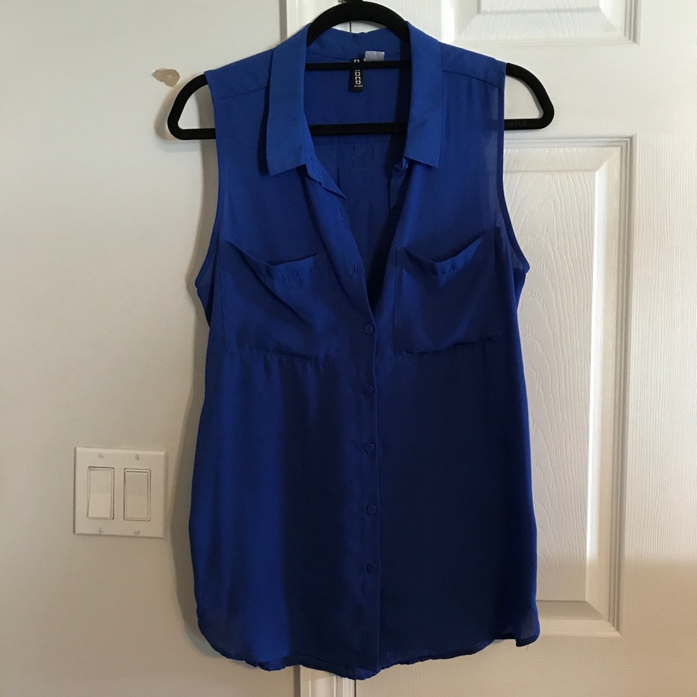 H&M Flowy Button Up